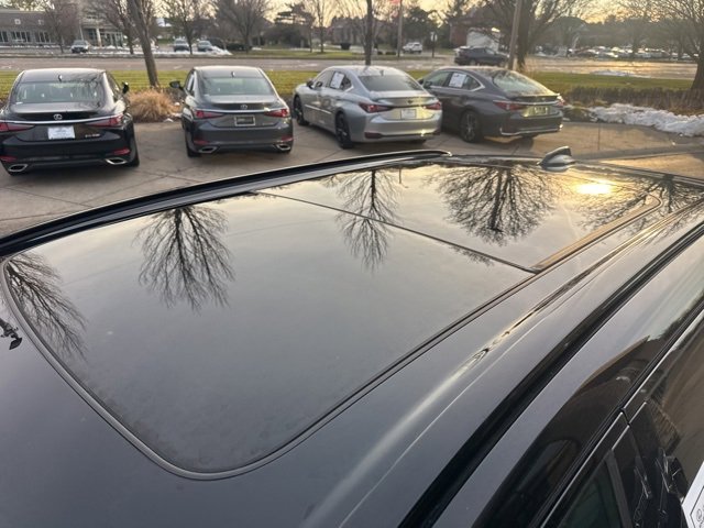 Used 2024 Volvo XC60 B5 Plus image 10