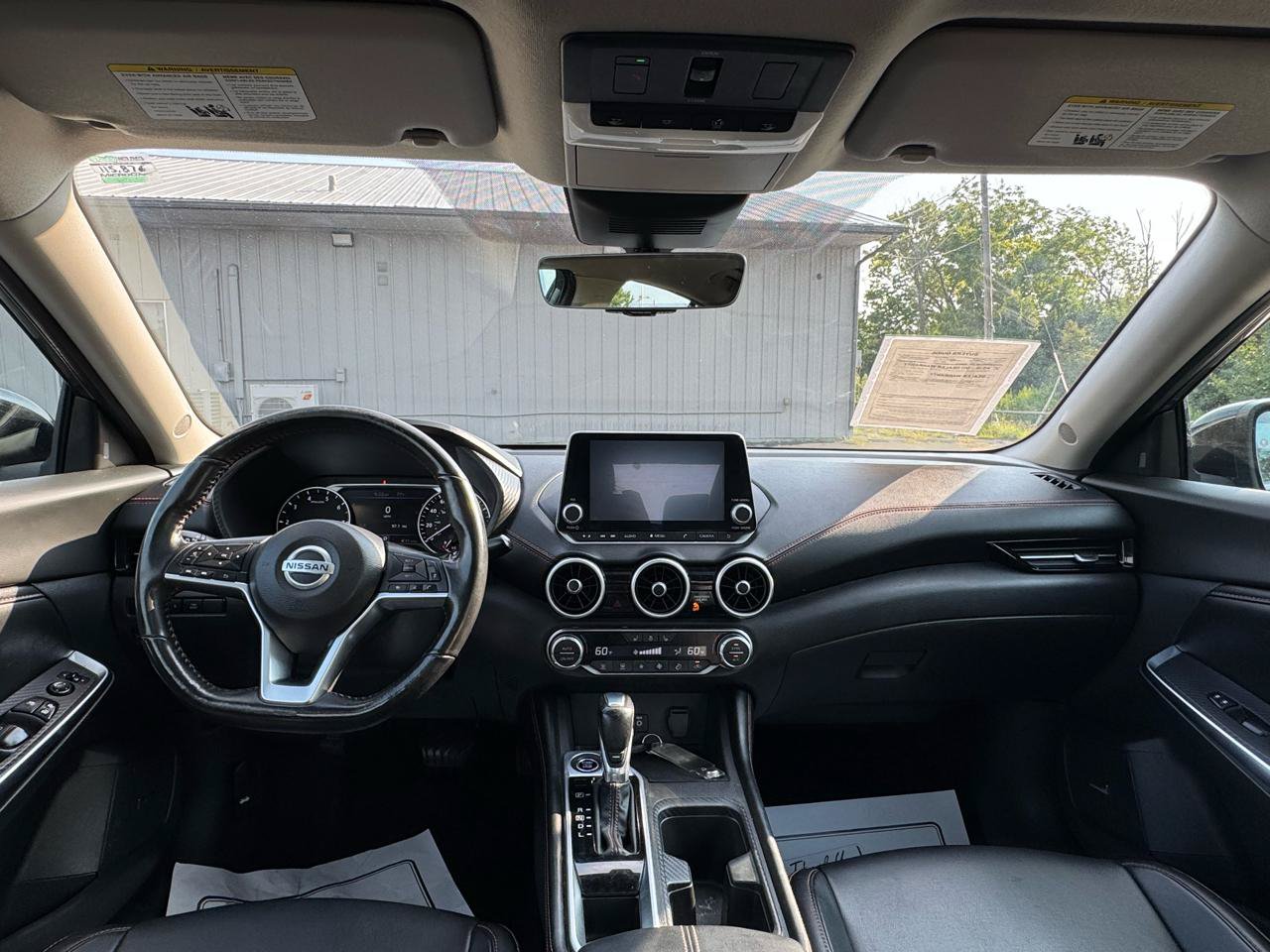 Used 2022 Nissan Sentra SR w/ SR Premium Package FWD image 15