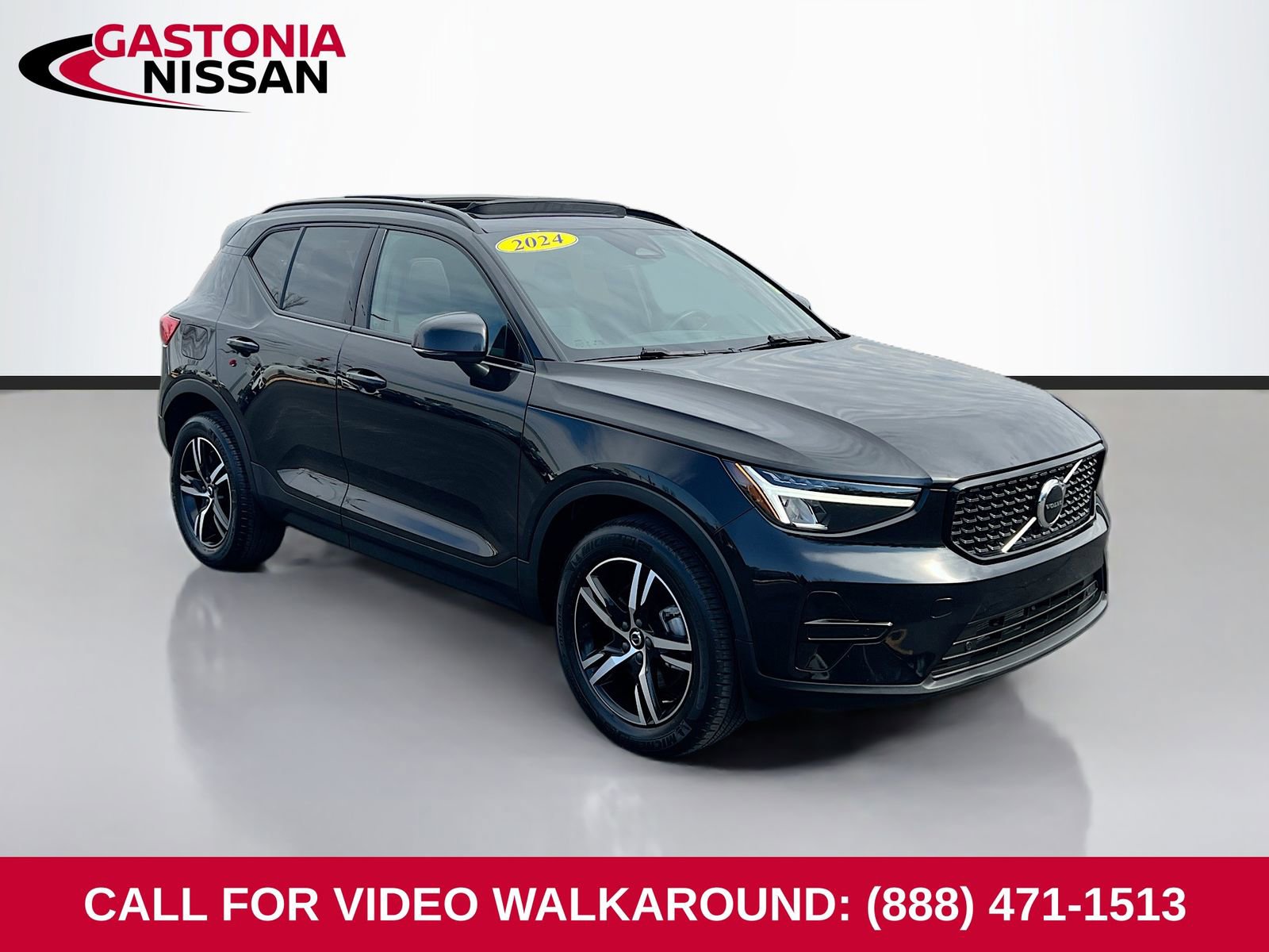 Used 2024 Volvo XC40 B5 Core