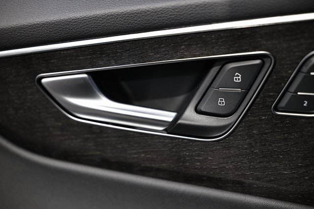 New 2026 Audi Q8 Premium Plus image 17