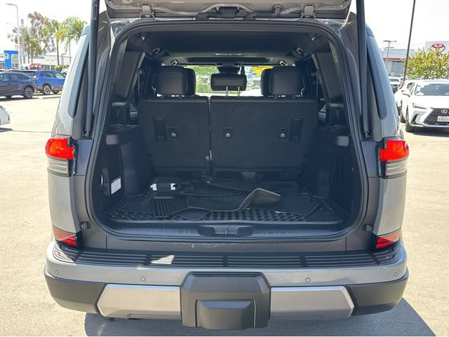 Certified 2025 Lexus GX 550 AWD/4WD image 19