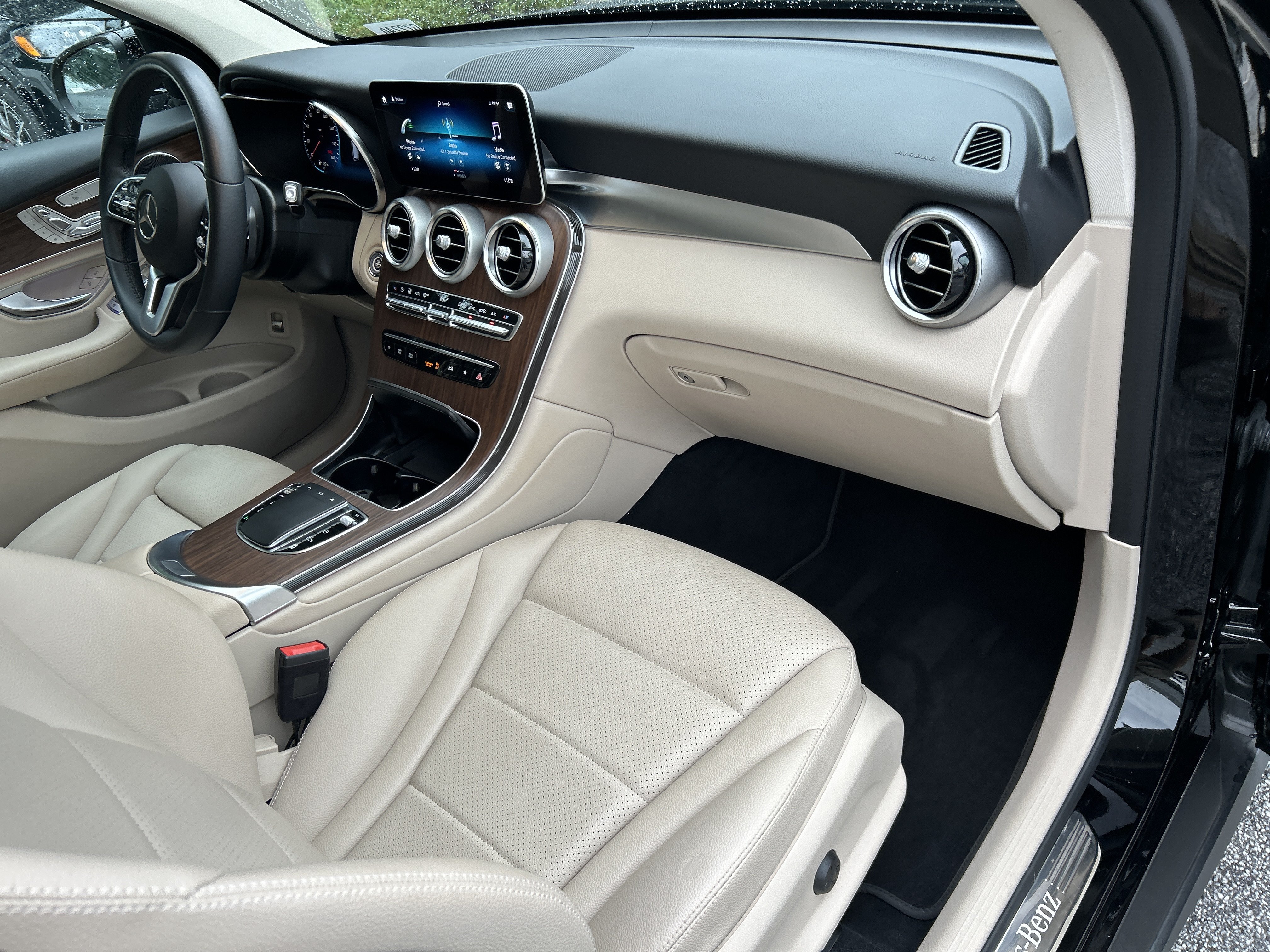 Certified 2022 Mercedes-Benz GLC 300 image 50