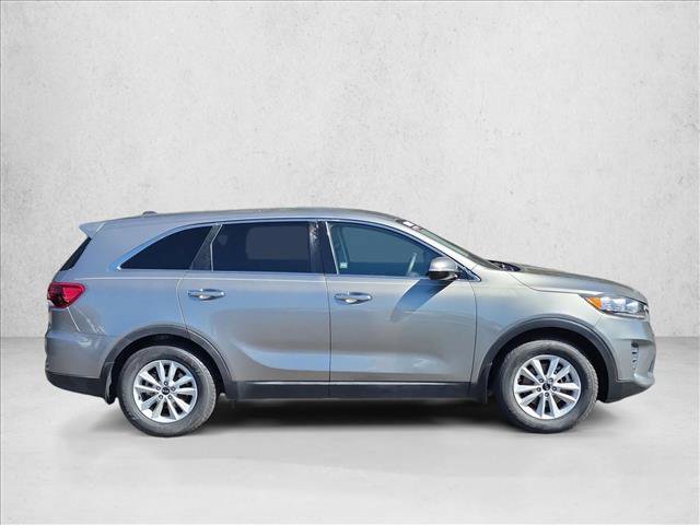 Used 2019 Kia Sorento L FWD image 4