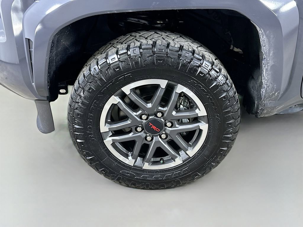 Used 2025 Toyota Tacoma TRD Sport image 8