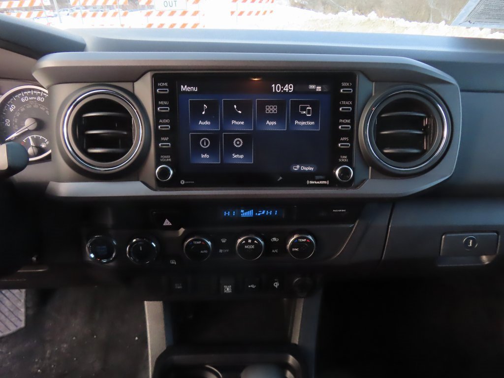 Used 2023 Toyota Tacoma TRD Off-Road image 16