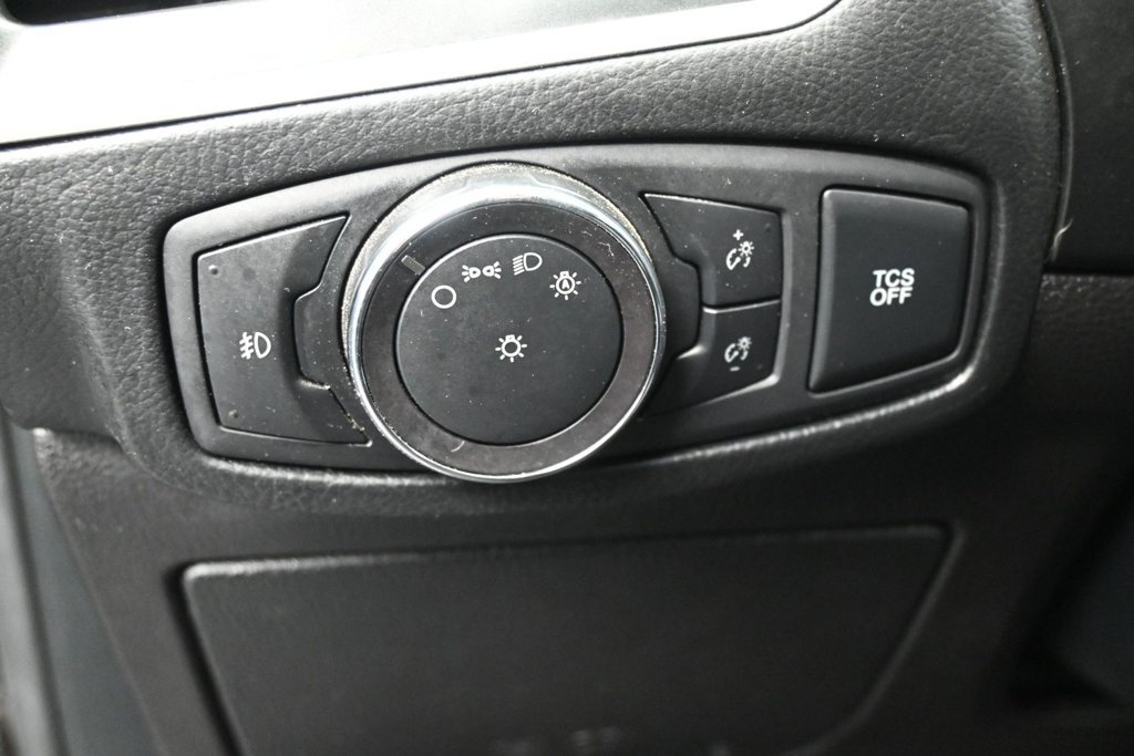 Used 2019 Ford Edge SEL w/ Equipment Group 201A AWD/4WD image 11