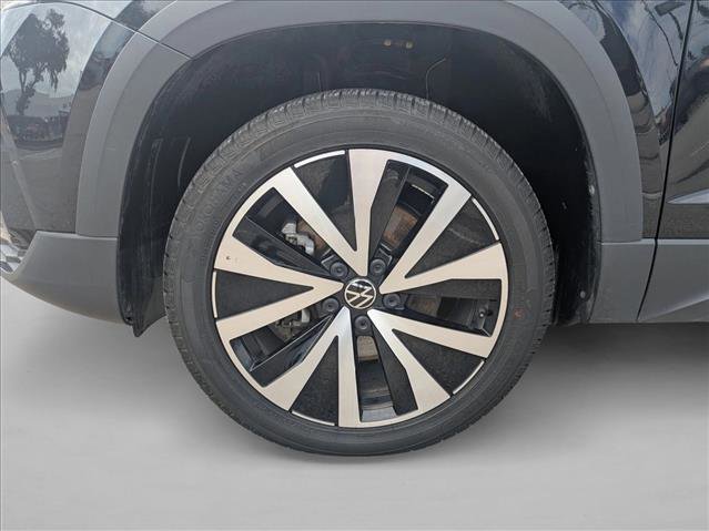 Used 2024 Volkswagen Taos SE FWD image 23