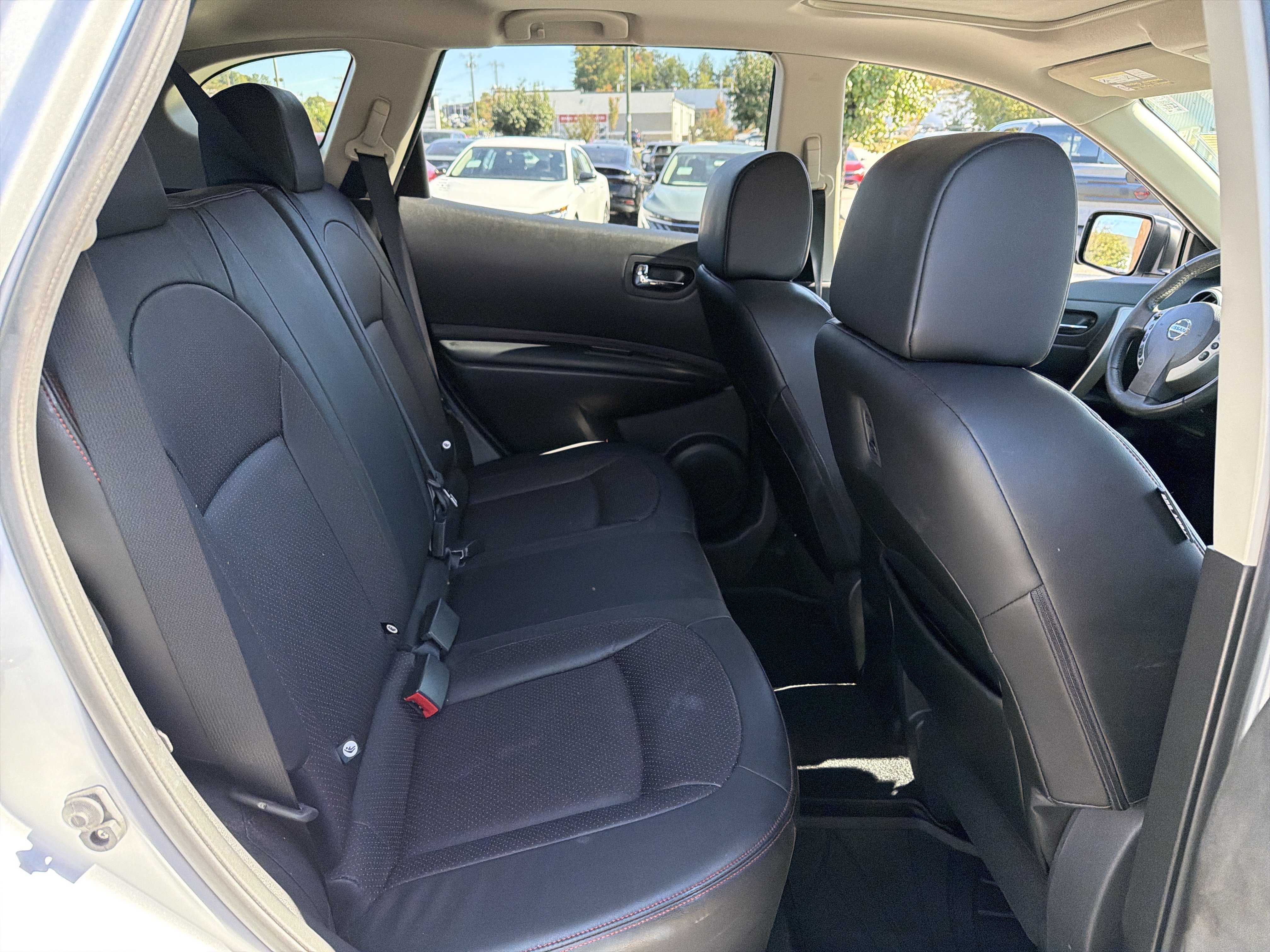 Used 2013 Nissan Rogue SL AWD/4WD image 18