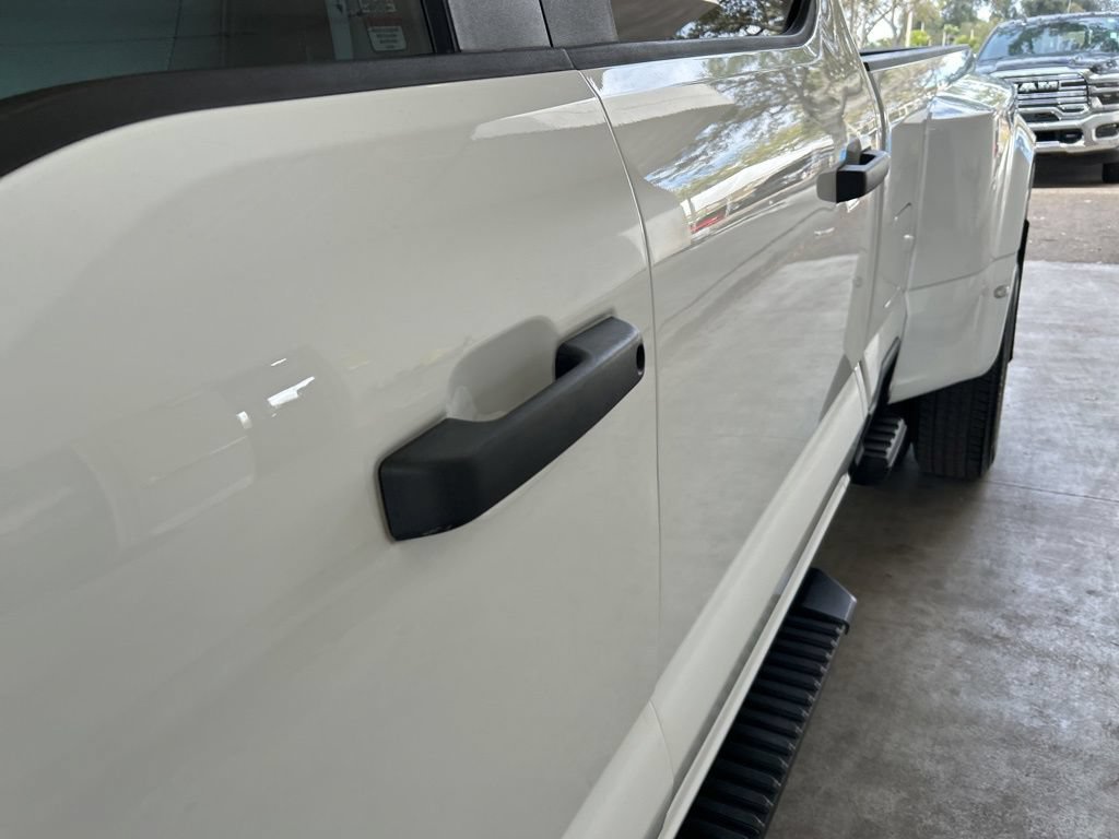 Used 2024 Ford F350 XL w/ FX4 Off-Road Package AWD/4WD image 16