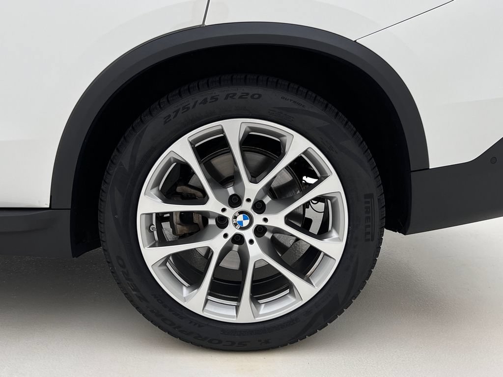 Used 2024 BMW X5 xDrive40i w/ Premium Package AWD/4WD image 28