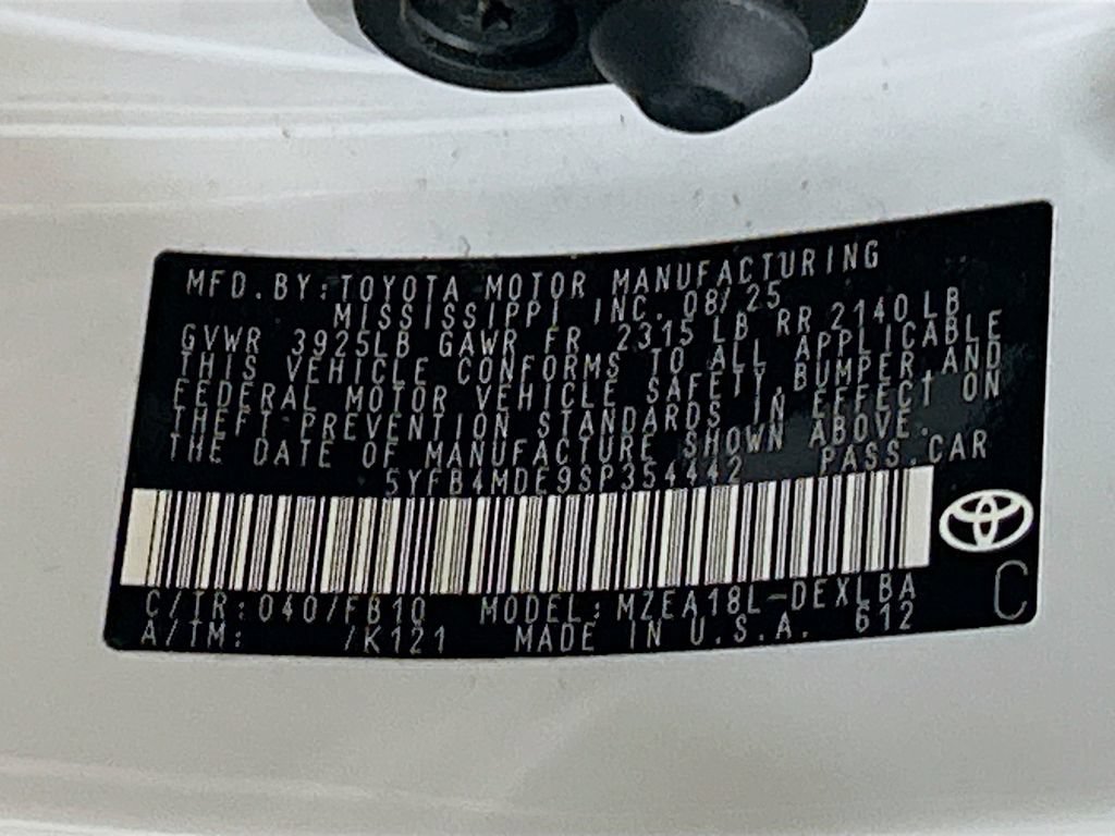 Used 2025 Toyota Corolla LE FWD image 27
