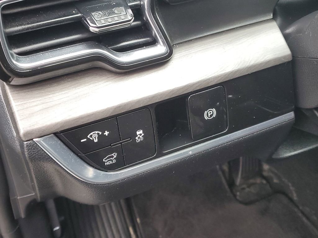 Certified 2024 Kia Sportage X-Line w/ X-Line Premium Package AWD/4WD image 14