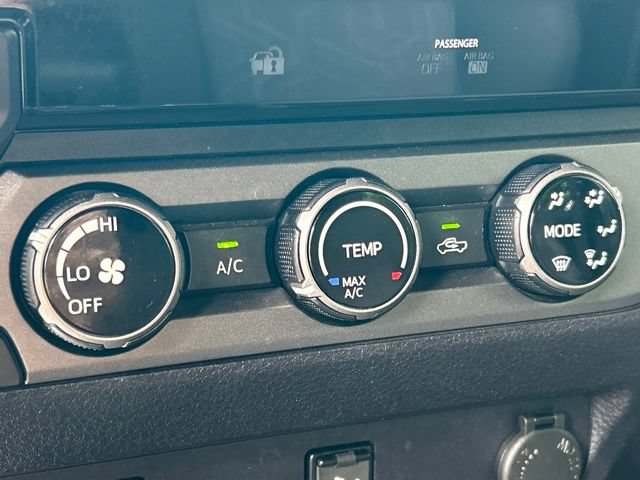 Used 2017 Toyota Tacoma TRD Sport w/ Tow Package (A/T) AWD/4WD image 55