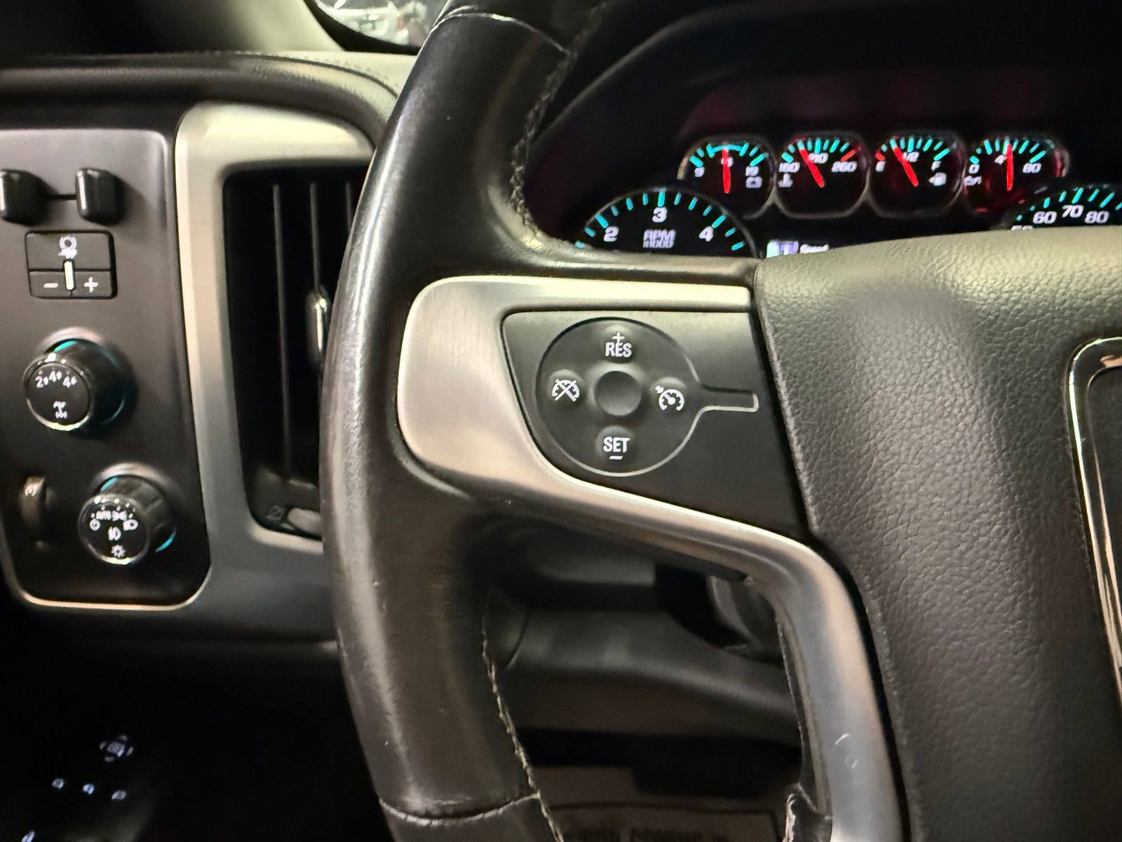 Used 2018 GMC Sierra 2500 SLT w/ Snow Plow Prep Package image 10