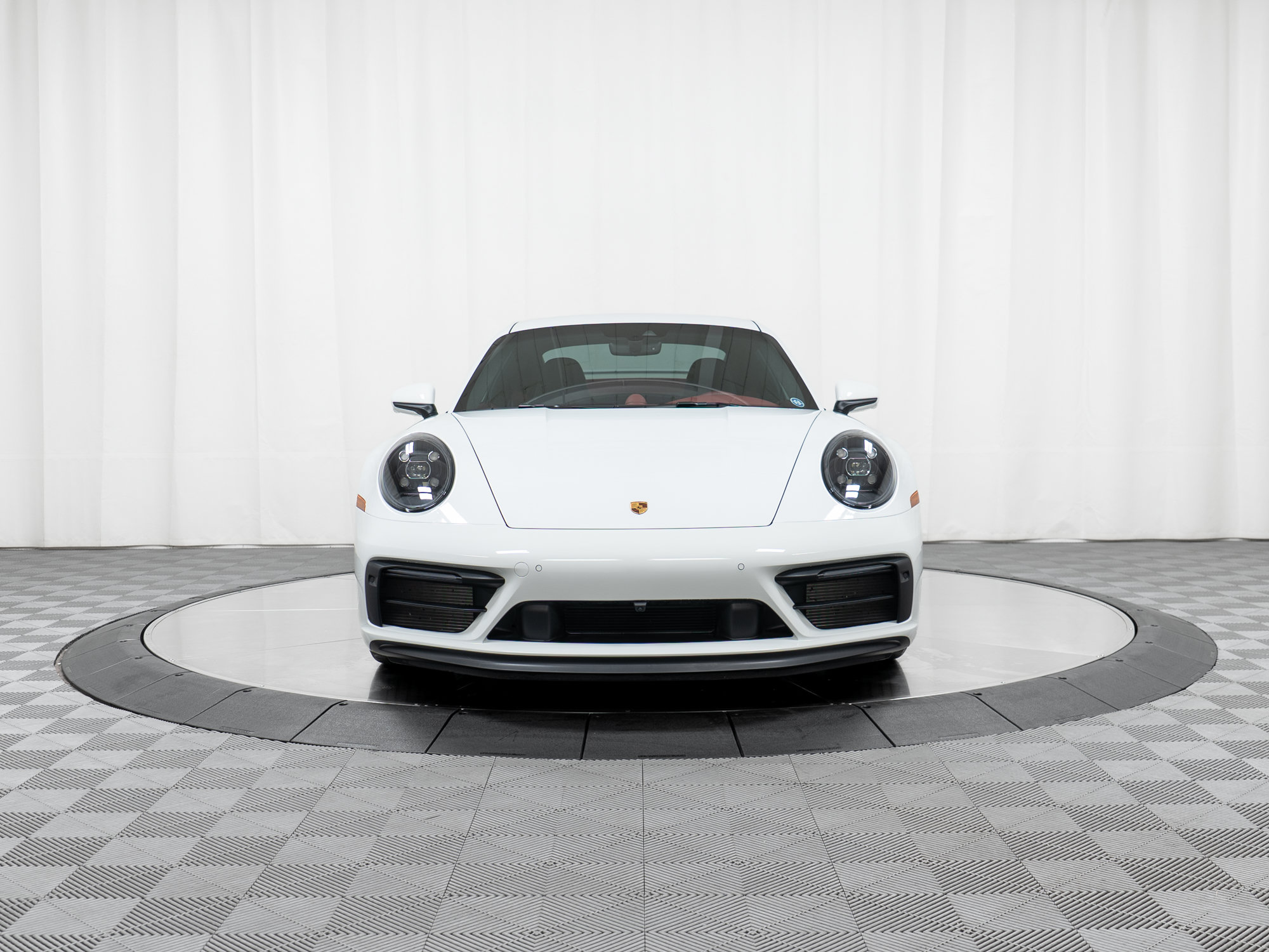 Certified 2024 Porsche 911 Carrera GTS RWD image 10