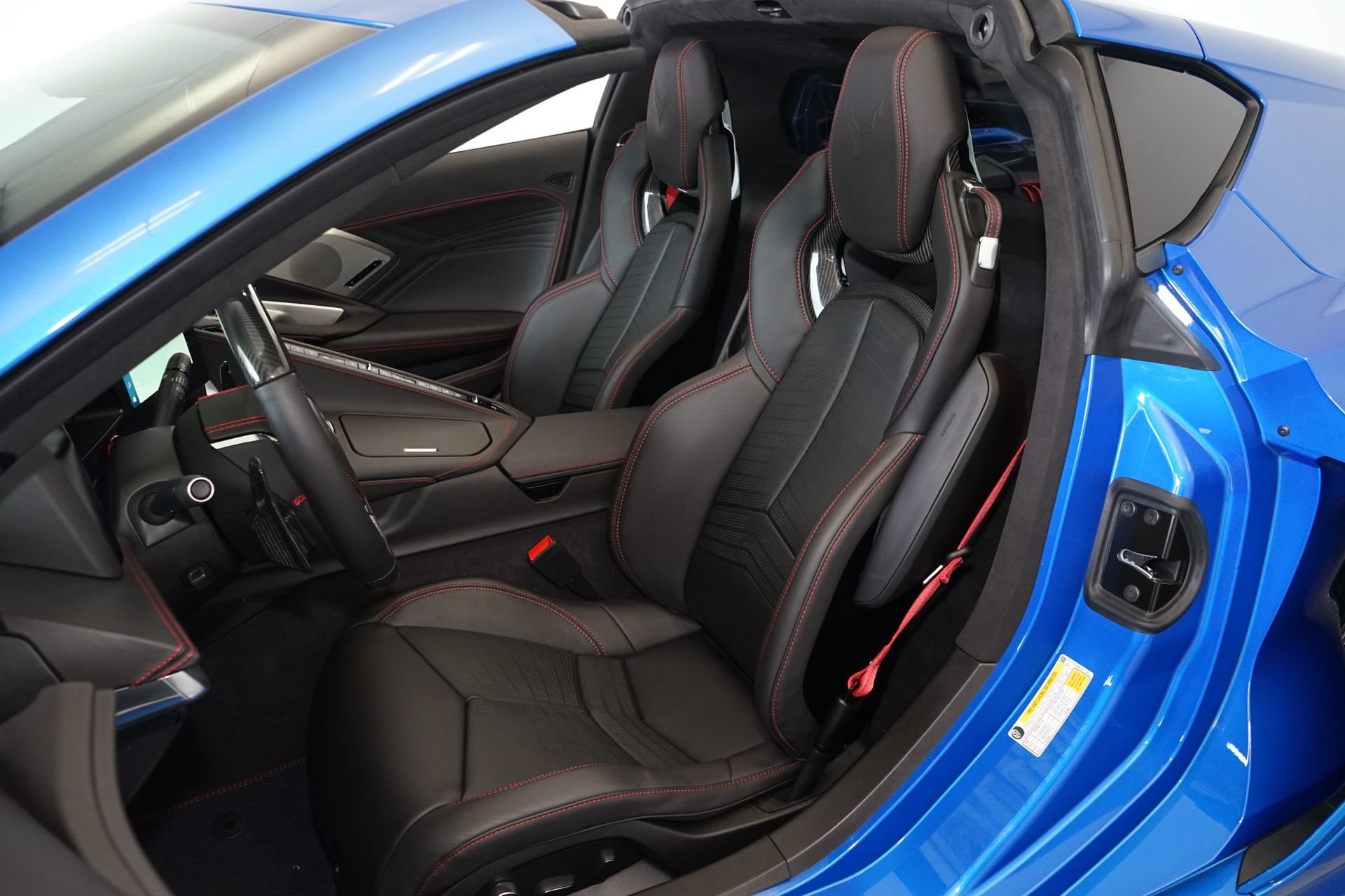 Used 2024 Chevrolet Corvette Z06 RWD image 9