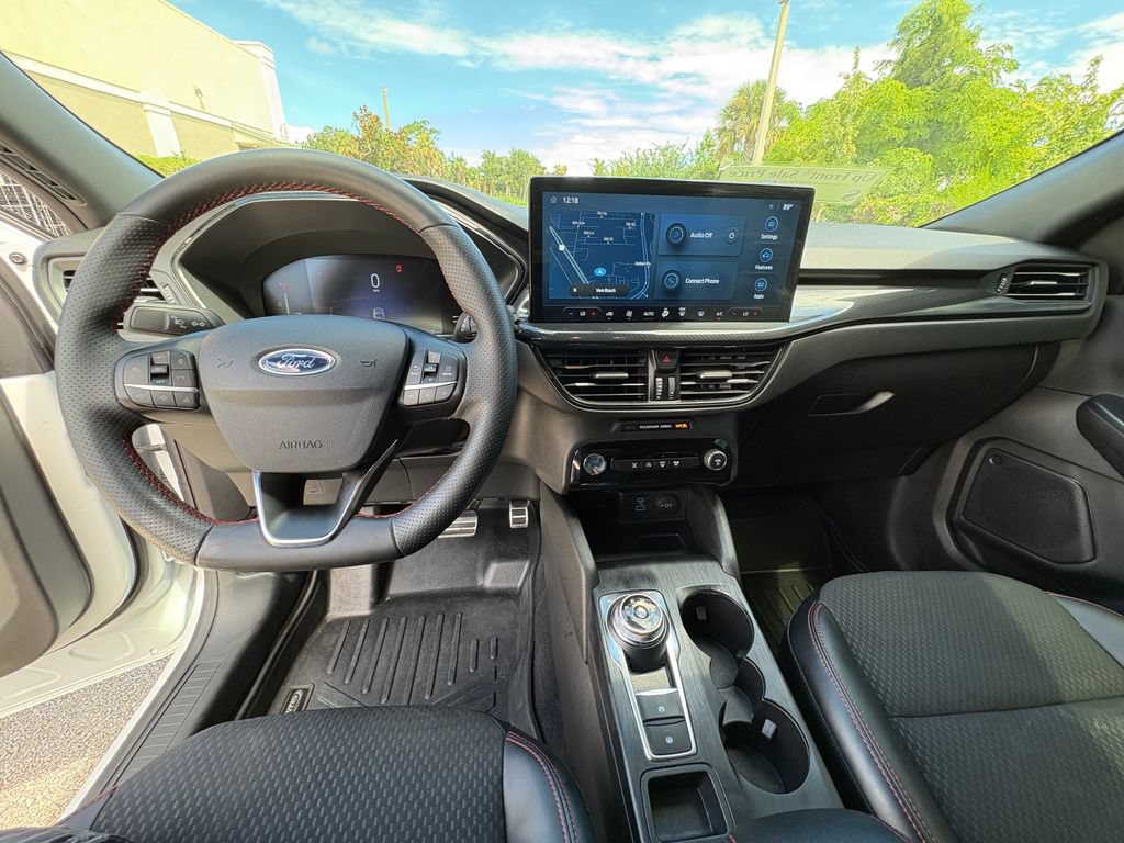 Certified 2023 Ford Escape ST-Line w/ Tech Pack #1 FWD image 8
