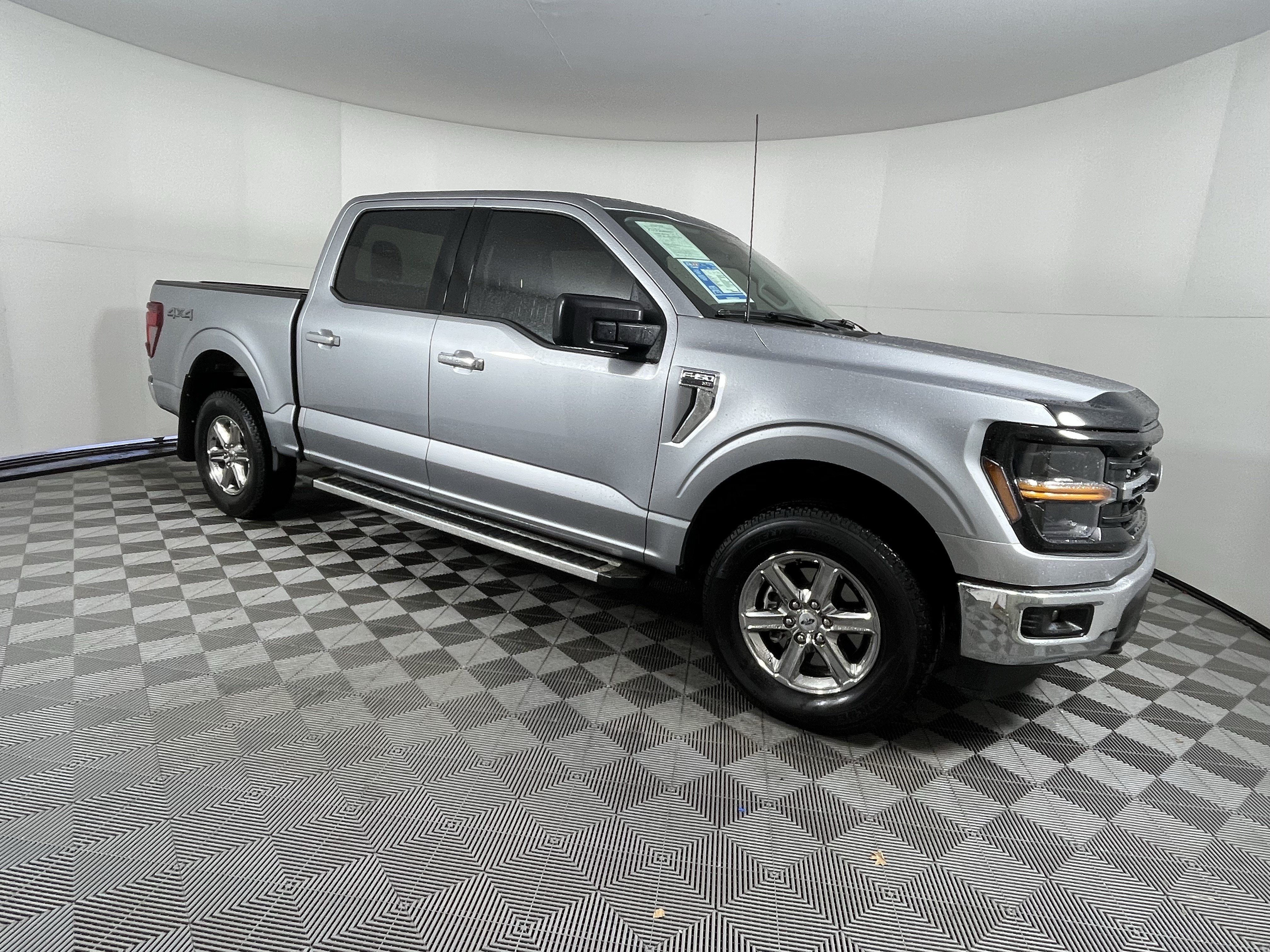 Used 2025 Ford F150 XLT w/ Equipment Group 301A Standard AWD/4WD image 7