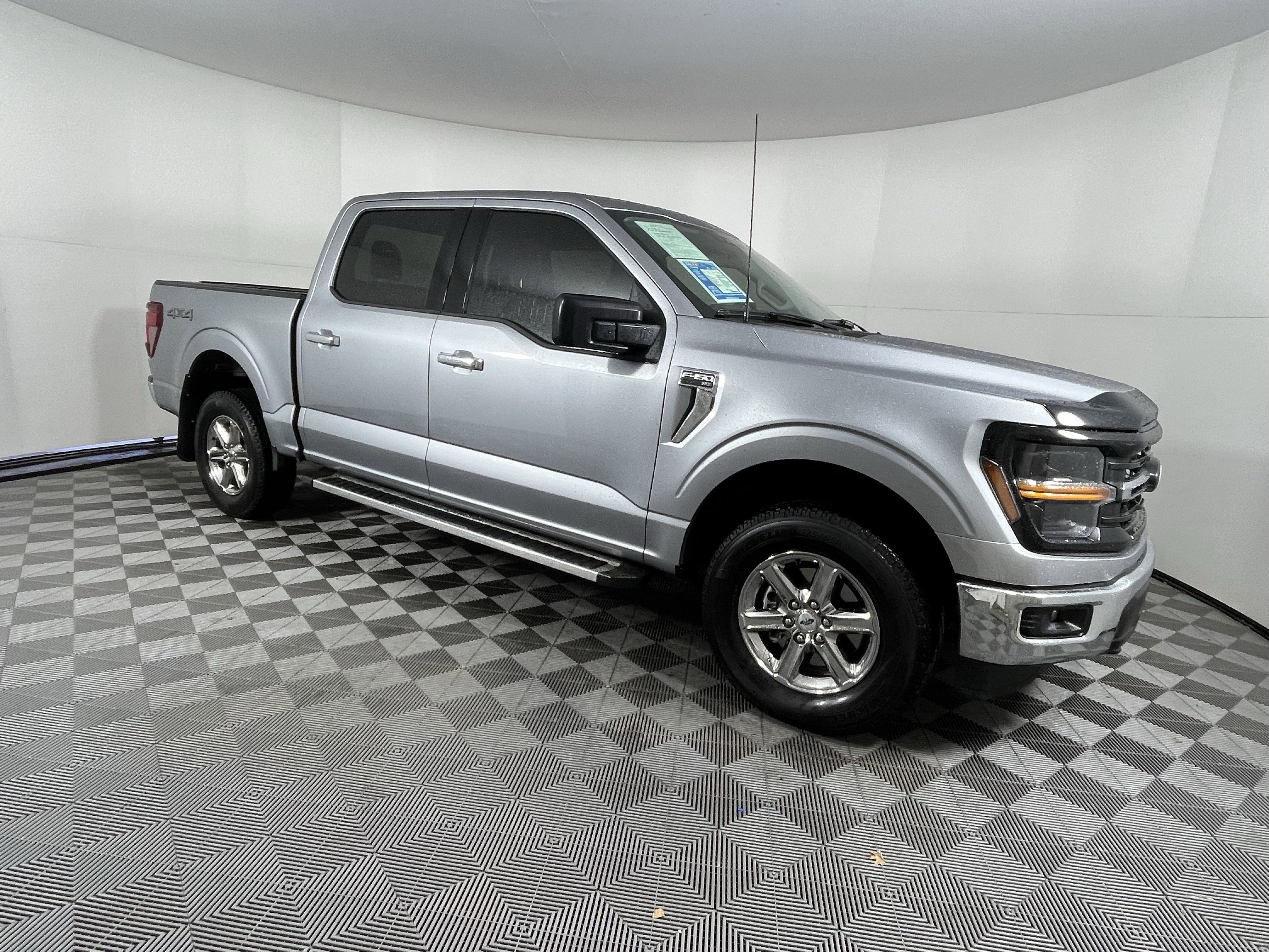 Used 2025 Ford F150 XLT w/ Equipment Group 301A Standard image 7