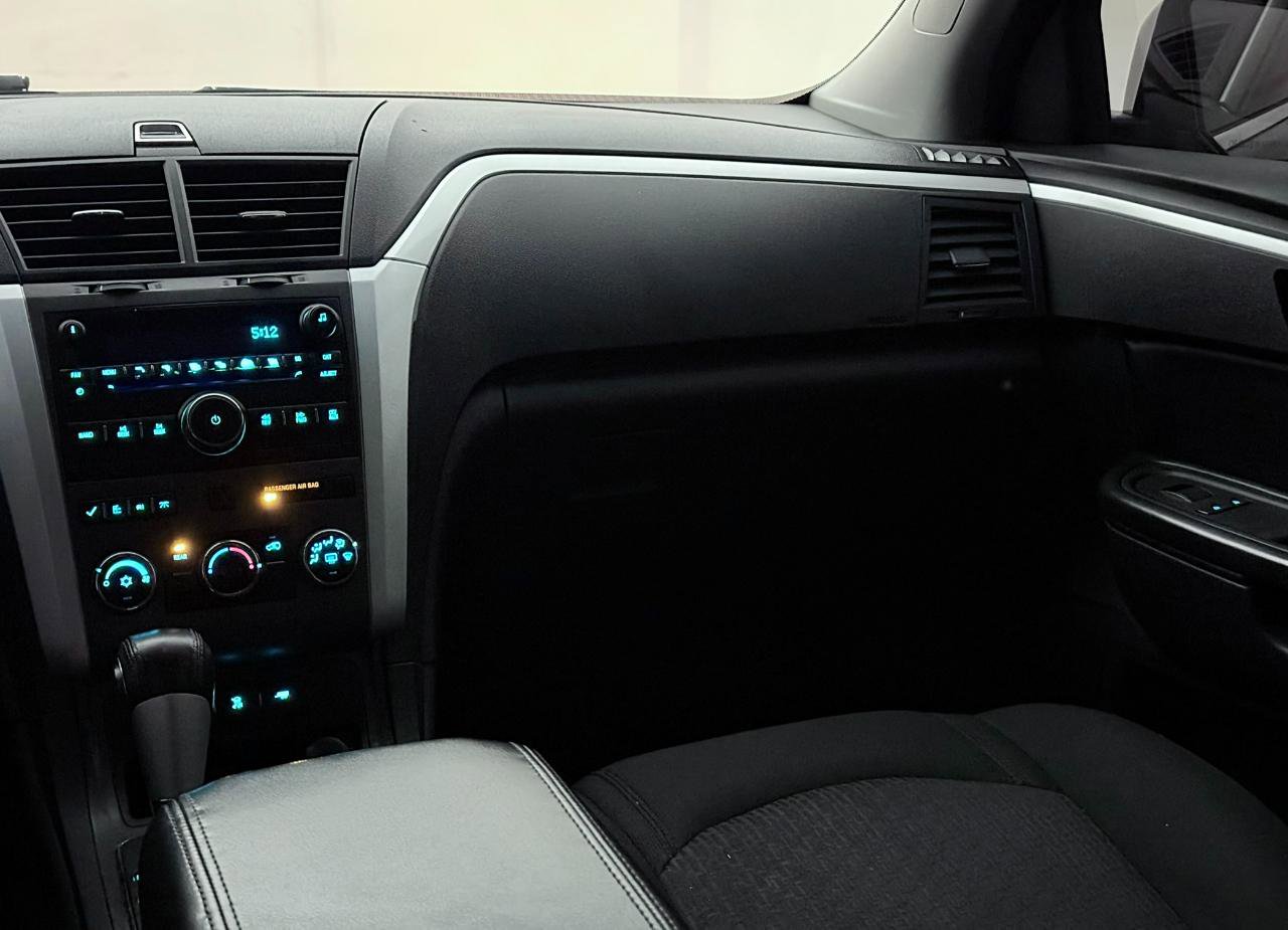 Used 2010 Chevrolet Traverse LT w/ Personal Connectivity Package FWD image 28