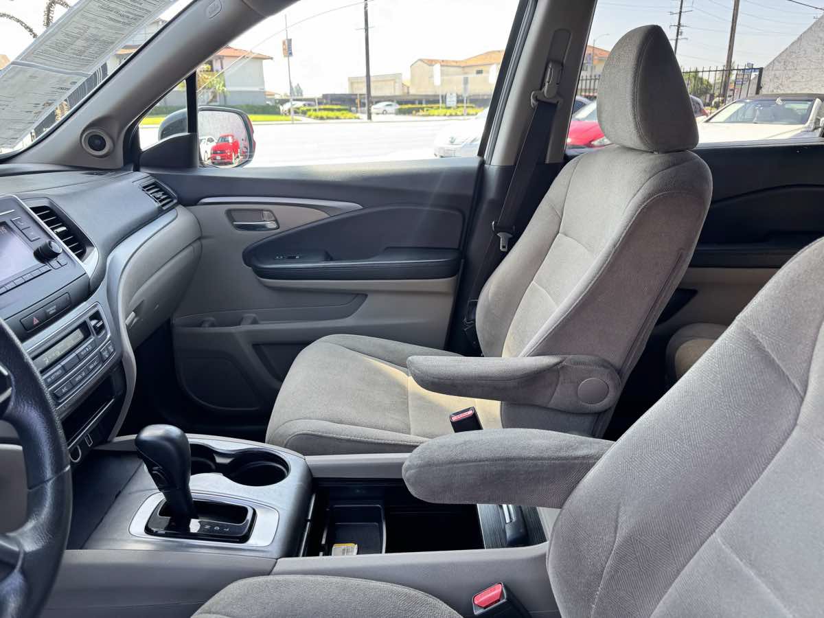 Used 2019 Honda Pilot LX image 34
