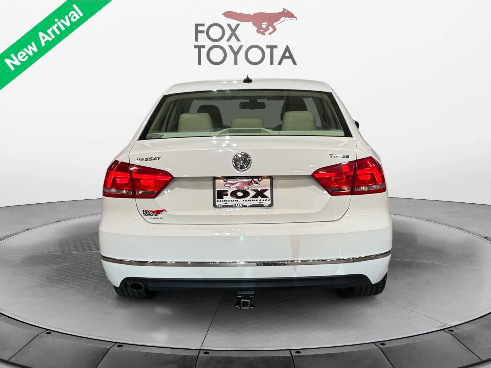 Used 2013 Volkswagen Passat TDI SE FWD image 5