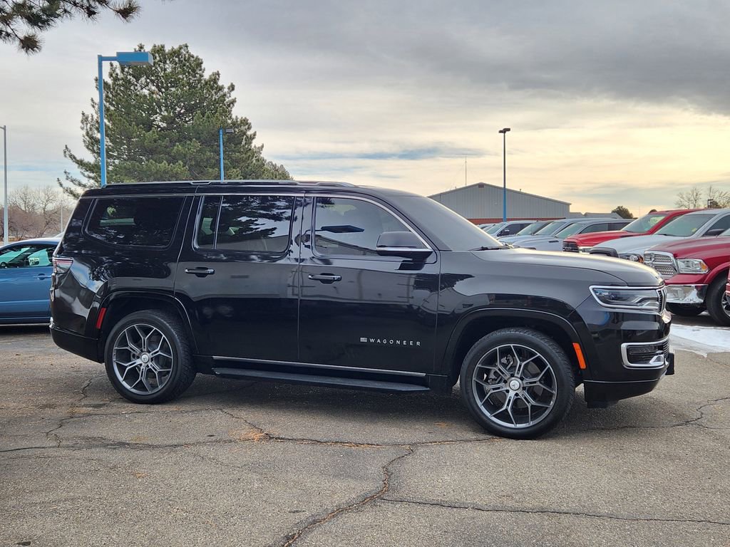 Used 2023 Jeep Wagoneer Series II image 2