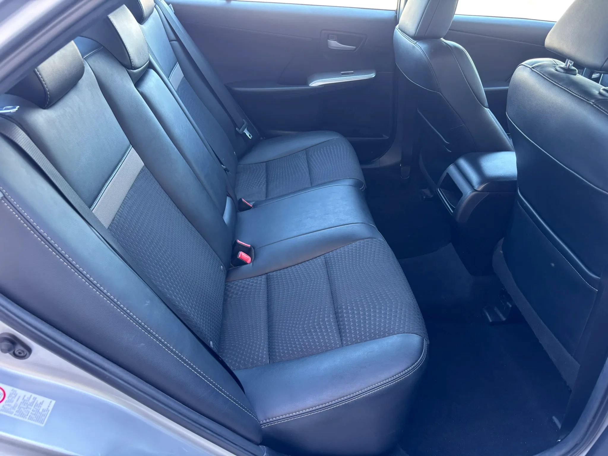 Used 2014 Toyota Camry SE w/ Fleet Convenience Package FWD image 13