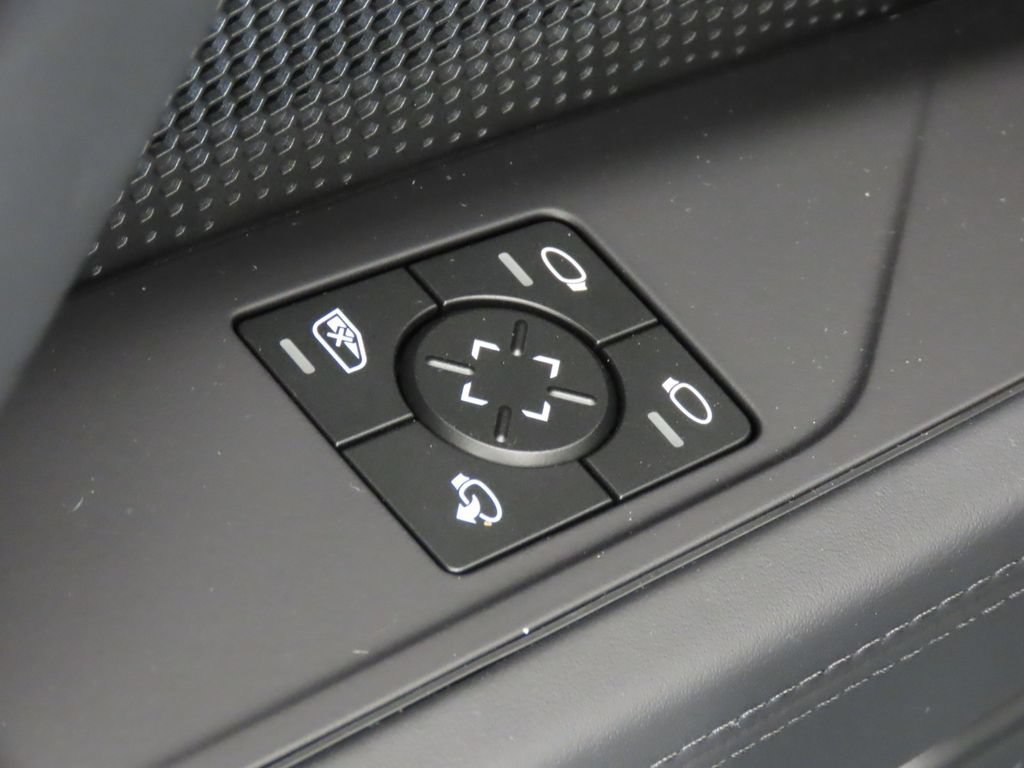 New 2026 Porsche Cayenne S AWD/4WD image 39