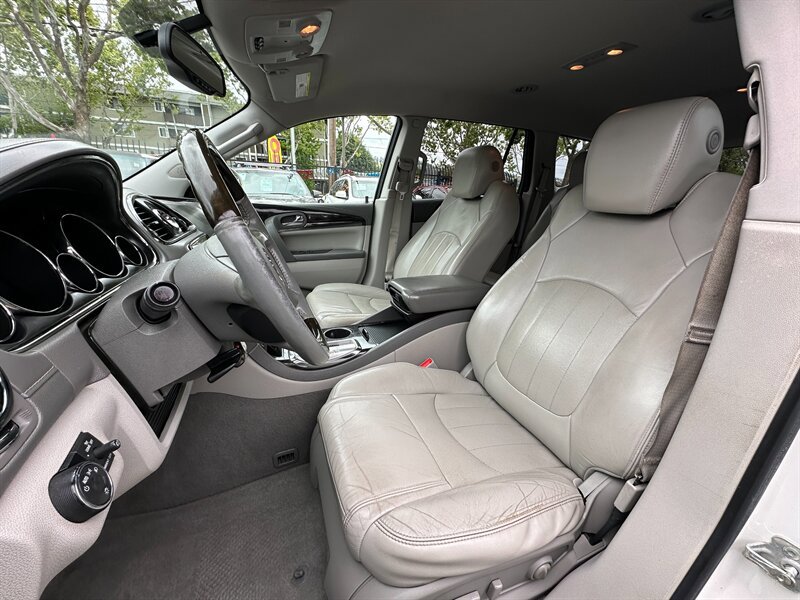 Used 2015 Buick Enclave Leather FWD image 12