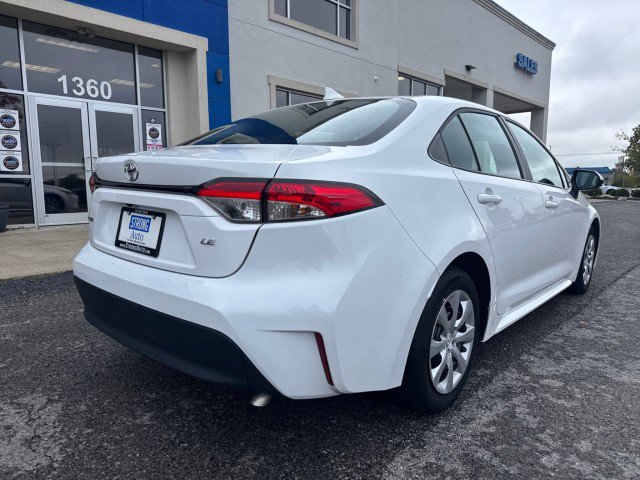 Used 2025 Toyota Corolla LE FWD image 16