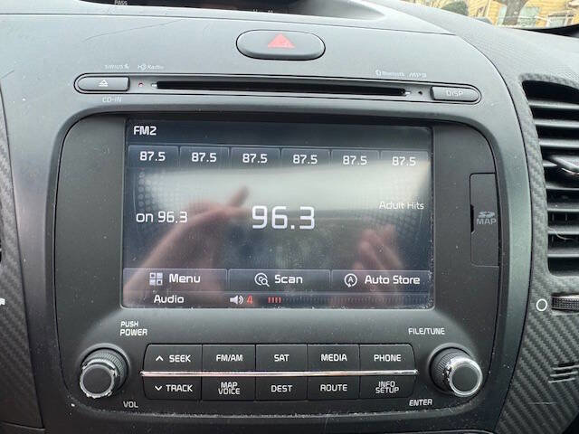Used 2014 Kia Forte Koup SX w/ SX Premium Package FWD image 41