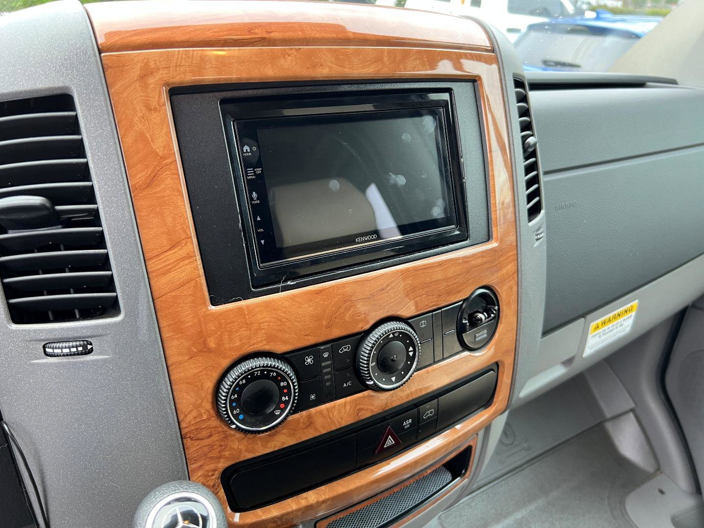 Used 2015 Mercedes-Benz Sprinter 3500 image 48