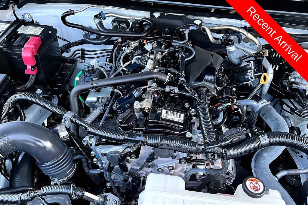Used 2025 Toyota Tacoma TRD Sport AWD/4WD image 32