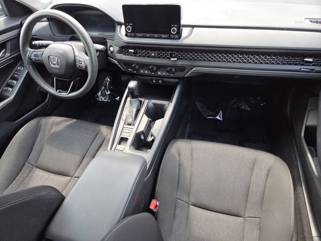 Certified 2023 Honda Accord EX image 25