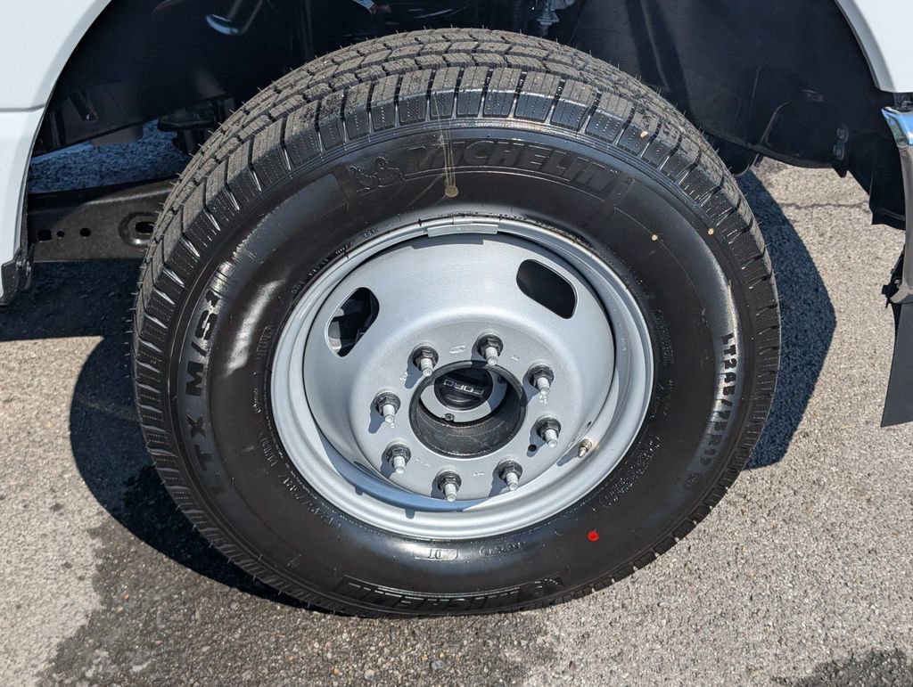 New 2026 Ford F350 XL image 19