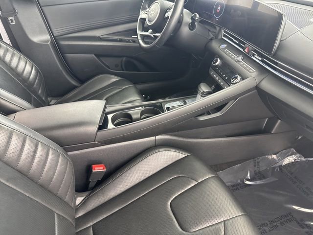 Used 2024 Hyundai Elantra Limited FWD image 21