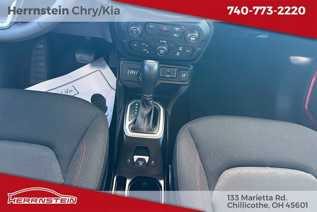 Used 2023 Jeep Renegade Trailhawk AWD/4WD image 23