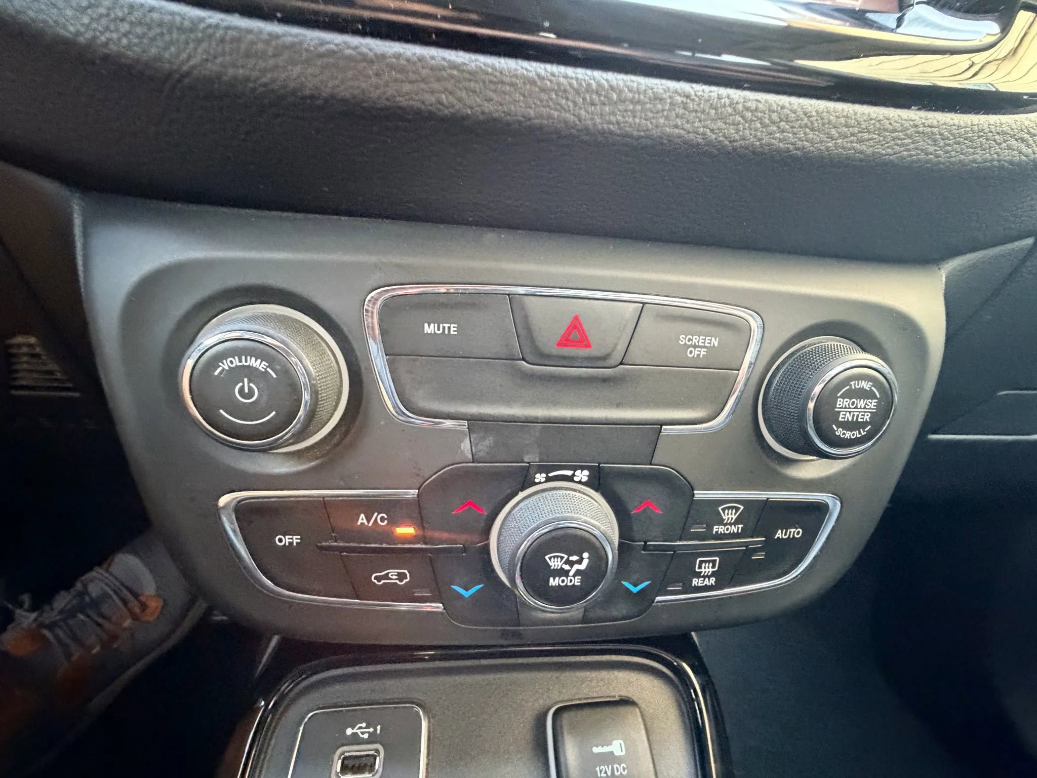 Used 2020 Jeep Compass Limited FWD image 13