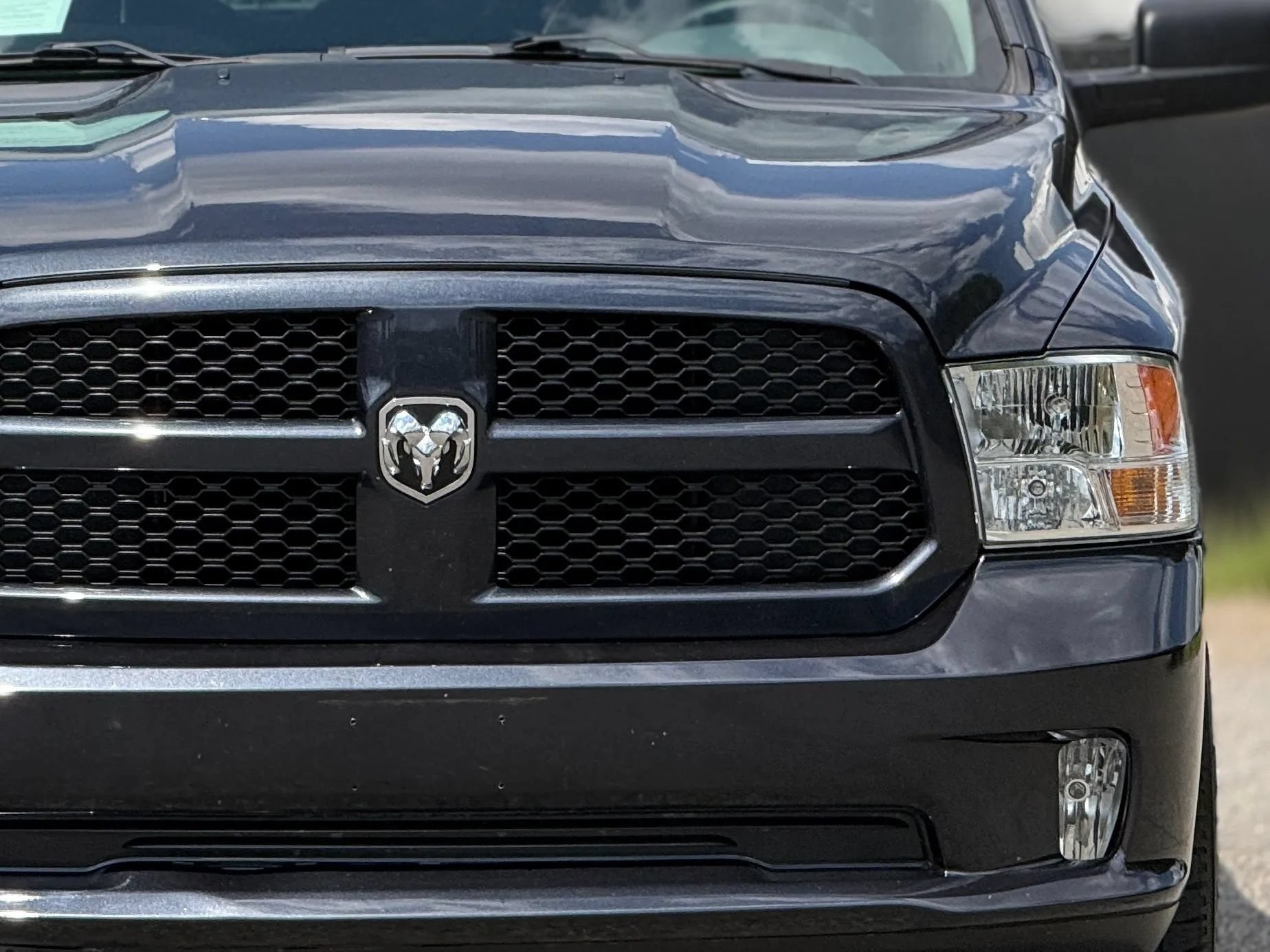 Used 2017 RAM 1500 Express AWD/4WD image 12