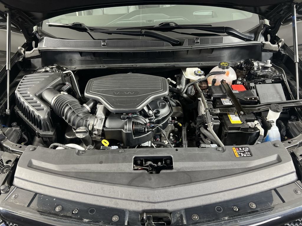 Certified 2025 Cadillac XT6 Sport w/ Platinum Package AWD/4WD image 32