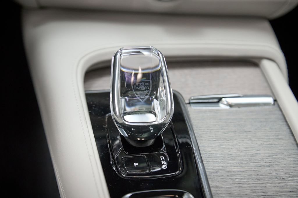 Certified 2023 Volvo S90 B6 Ultimate image 32