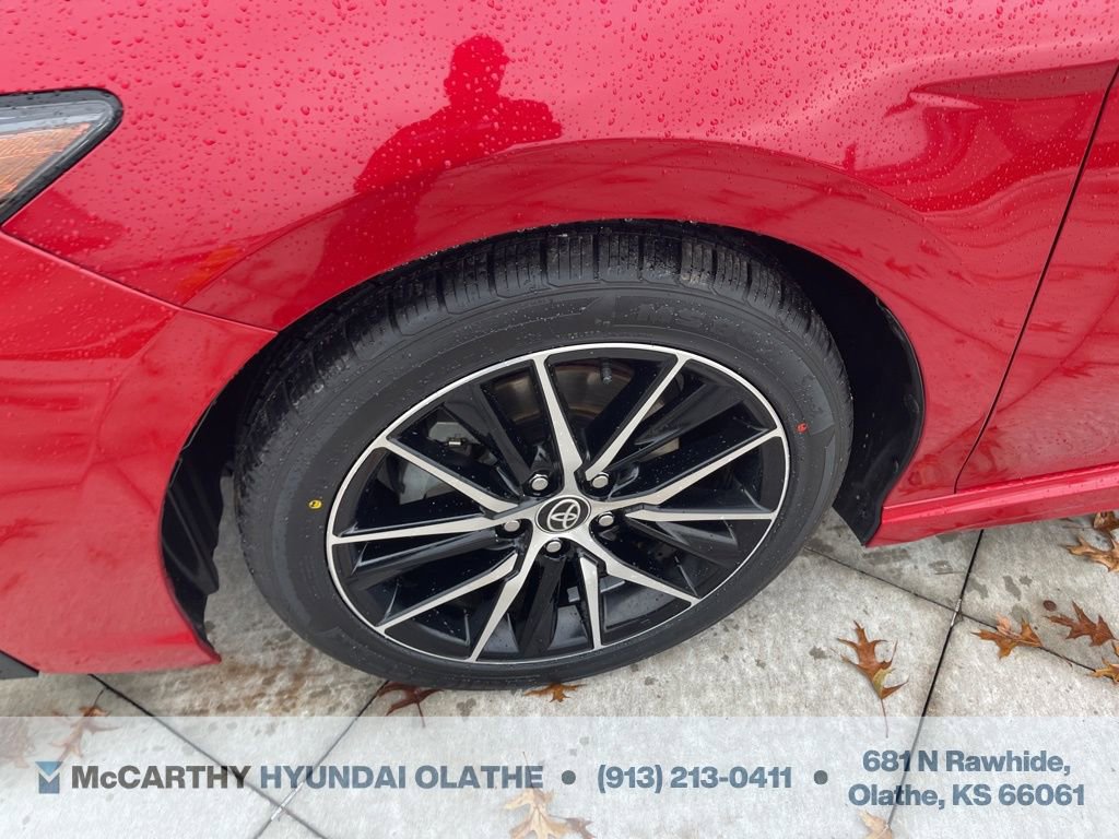 Used 2022 Toyota Camry SE image 20