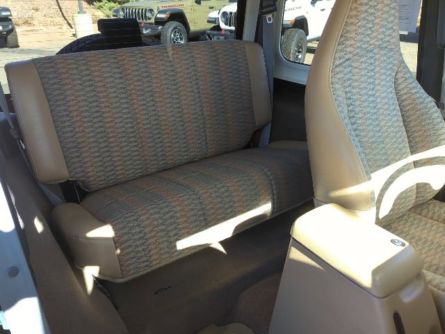 Used 2000 Jeep Wrangler Sport image 16