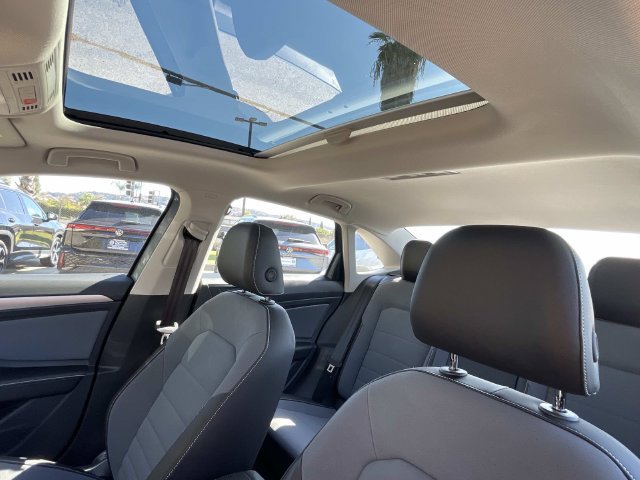 New 2026 Volkswagen Jetta SE FWD image 10