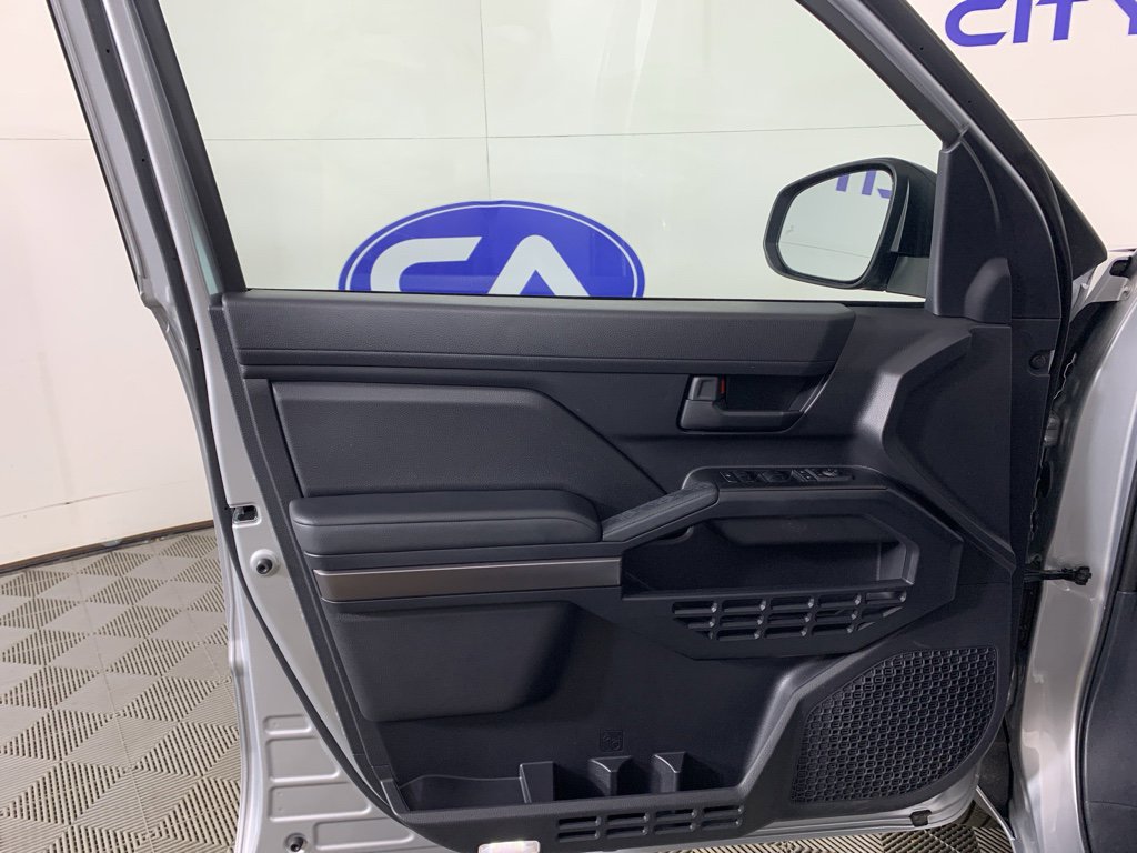 Used 2025 Toyota 4Runner SR5 image 13