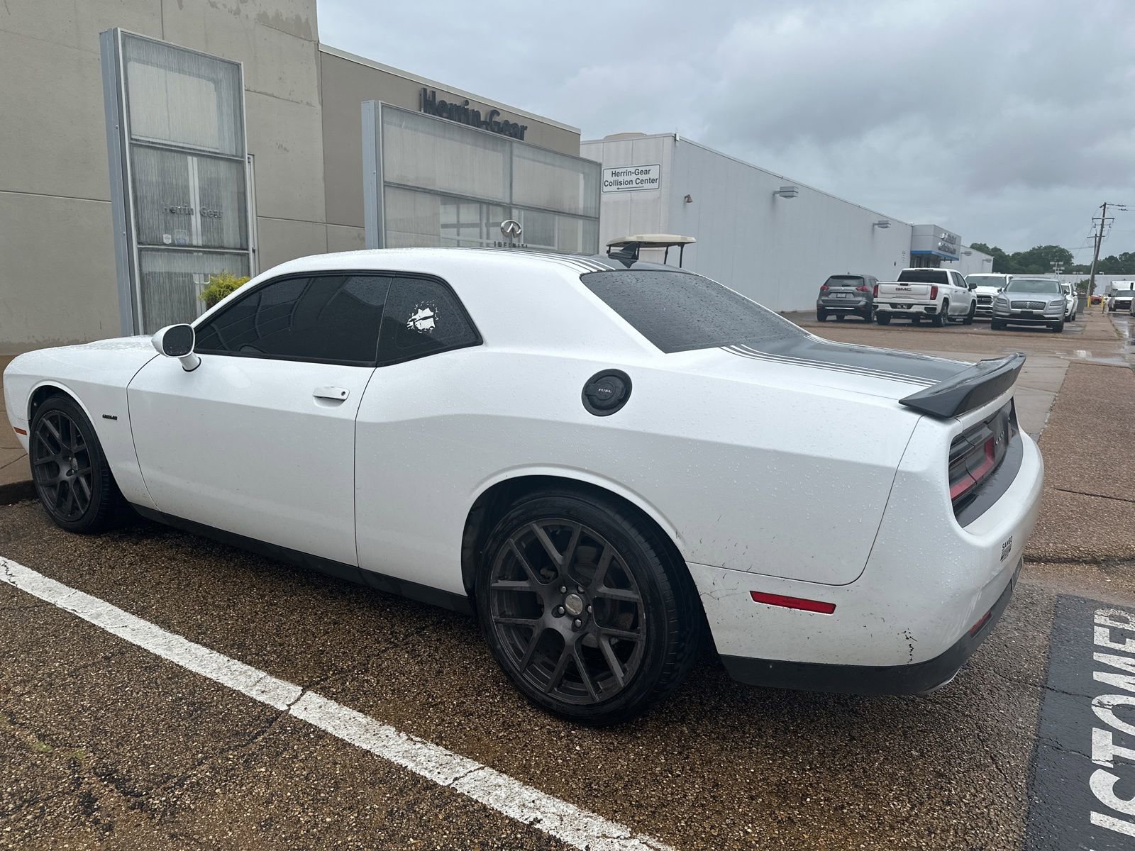 Used 2016 Dodge Challenger R/T Plus RWD image 6