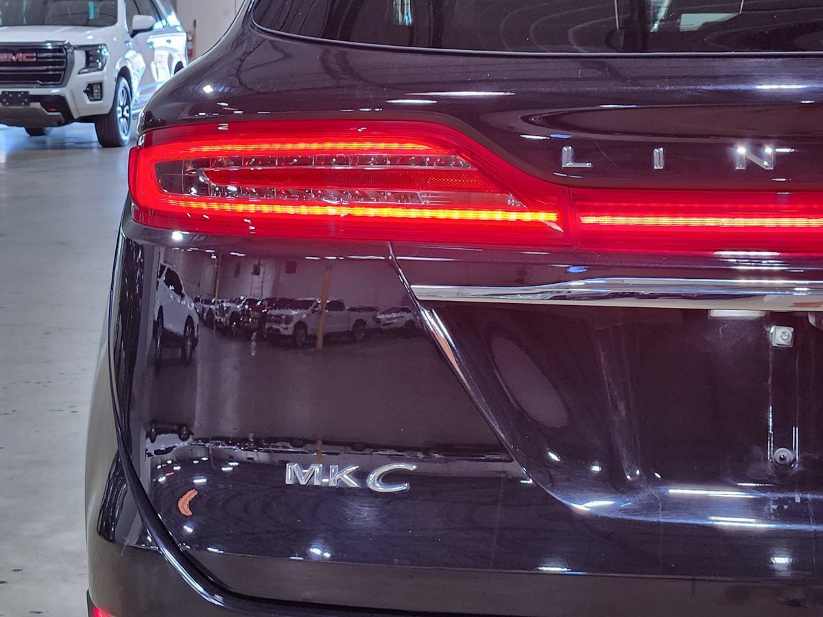 Used 2019 Lincoln MKC Reserve w/ MKC Technology Package FWD image 20