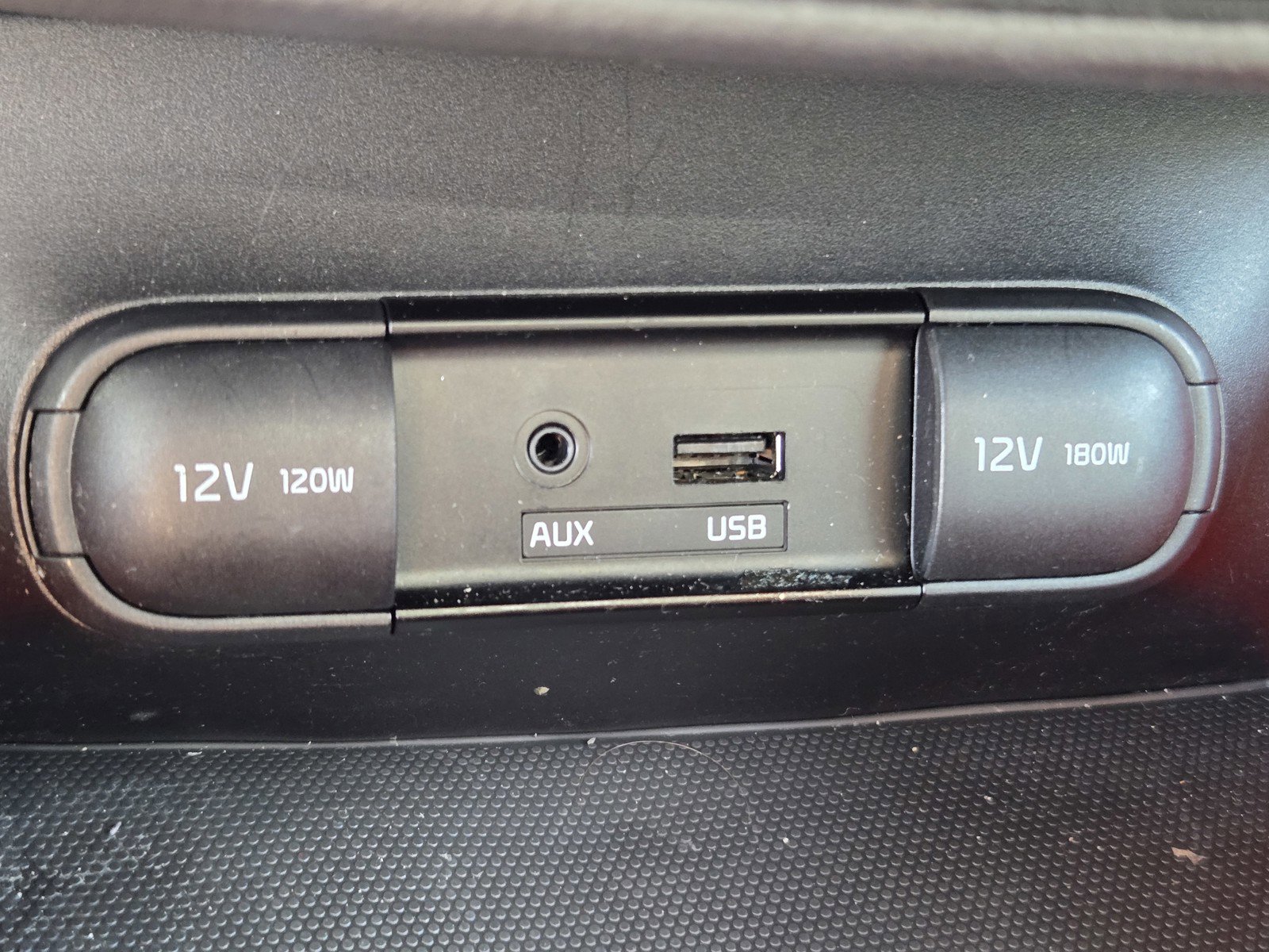 Used 2014 Kia Soul + image 26