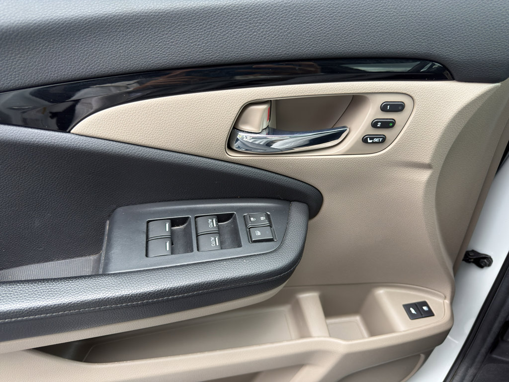 Used 2021 Honda Pilot Elite image 12